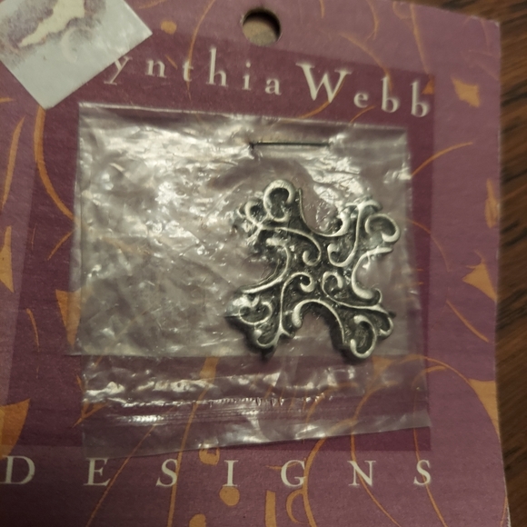 Cynthia Webb Designs Small Spirit Cross 1"x1" - Picture 5 of 5